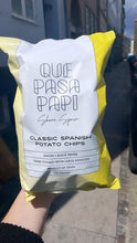 Load image into Gallery viewer, Classic Spanish Potato Chips Lemon + Pepper
